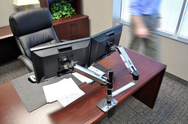 Ergotron Ergotron LX Series Dual Stacking Arm 45-248-026 Ergotron Ergotron LX Series Dual Stacking Arm 45-248-026
