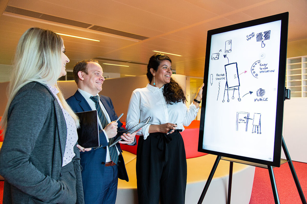 i3 Technologies i3SIXTY R OnAir Blue Digitaal Flipchart Display i3 Technologies i3SIXTY R OnAir Blue Digitaal Flipchart Display