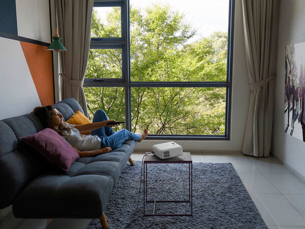 Epson Epson CO-FH02 Full HD smart home cinema beamer Epson Epson CO-FH02 Full HD smart home cinema beamer