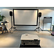 4K UHD beamer, projectiescherm, speakers op standaard en projectietafel huren 4K UHD beamer, projectiescherm, speakers op standaard en projectietafel huren