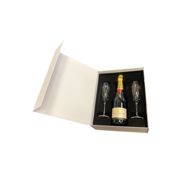 Moët & Chandon "Ik vind jou Lief"  Brut 75cl met 2 flutes geschenkdoos
