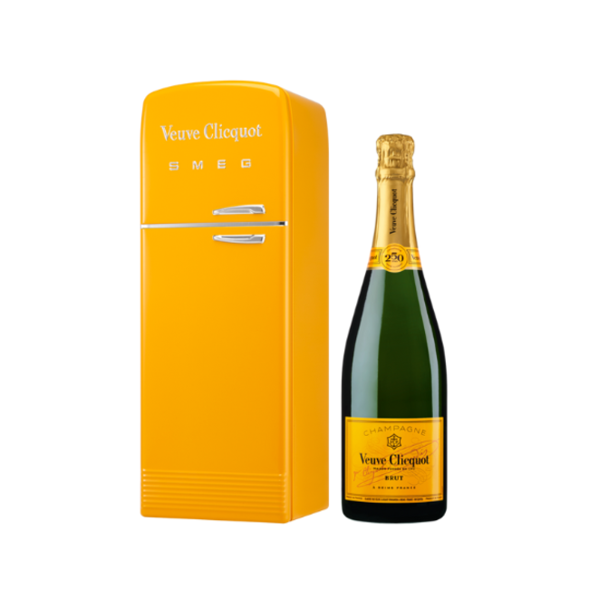 Veuve Clicquot  Brut 75CL Fridge Smeg
