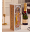 Moët & Chandon Brut 75cl Luxe metalen giftbox  Alfons Mucha (gele jurk)