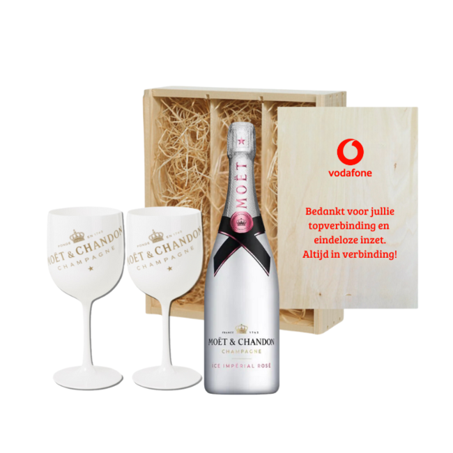 Moët & Chandon Gepersonaliseerde kist met Champagne en 2 glazen