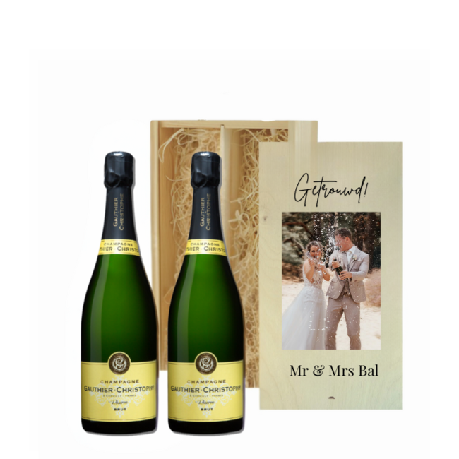 Bruiloft Cadeau – Gepersonaliseerde Houten Kist met 2 Champagnes