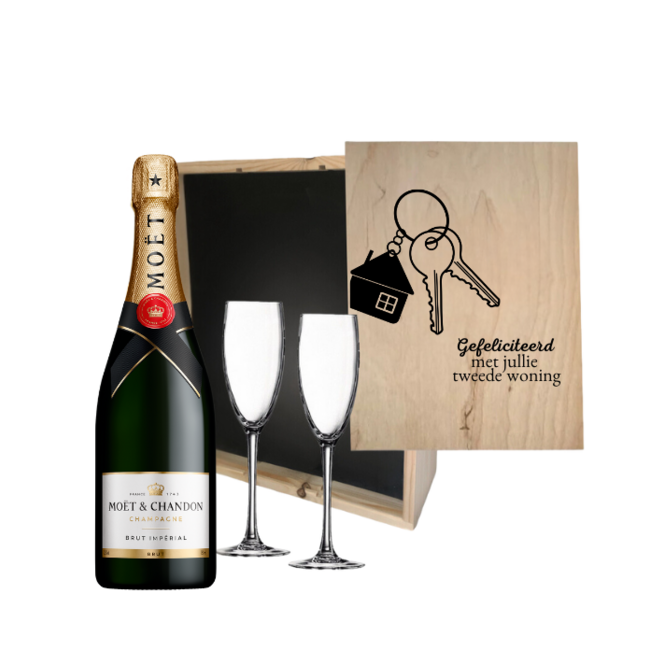 Gepersonaliseerde kist met Champagne en 2 glazen  - Nieuwe Woning