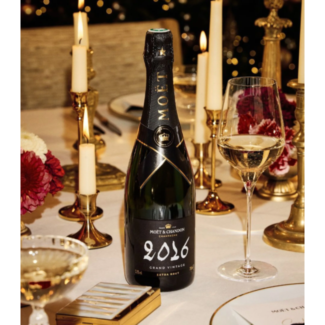 Moët & Chandon Grand Vintage 2016 in Giftbox 75CL
