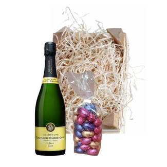 Gauthier Christophe Champagne met Paaseitjes