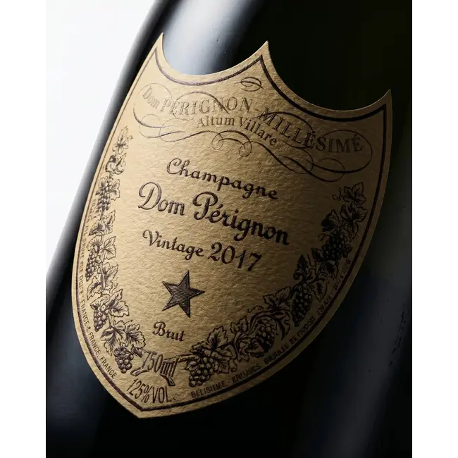 Dom Pérignon Vintage 2017 in Giftbox 75CL
