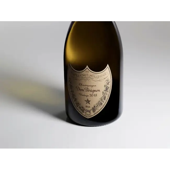 Dom Pérignon Vintage 2018 in Giftbox 75CL