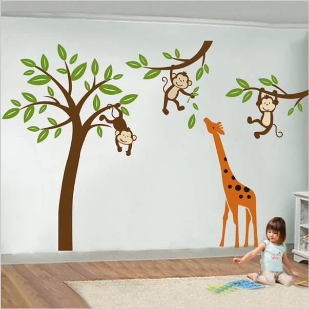 Muursticker boom takken met en giraffe - kinderkamer -