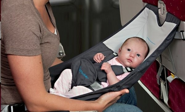 Flyebaby Infant Flugzeug Sitz - Flyebaby Flugzeug Baby Komfort System - Air Travel mit Baby Made Easy