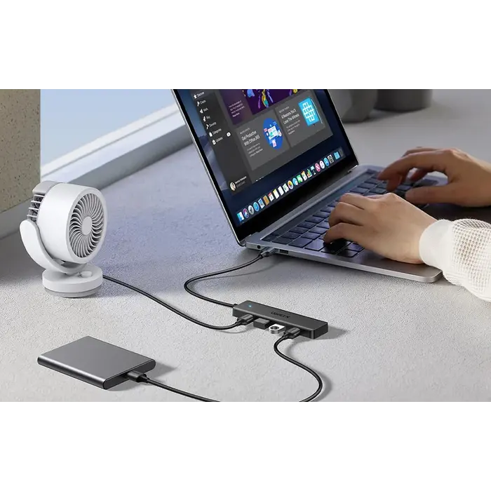 Ugreen USB 3.0 Hub met 4 Poorten – Supersnelle Dataoverdracht tot 5Gbps – 15cm Kabel – Compact Plug & Play Design