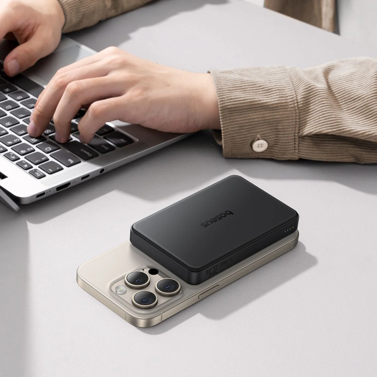 Baseus Qi2 MagSafe draadloze powerbank 10.000mAh met 22.5W snelladen, USB-C en LED-indicator – zwart