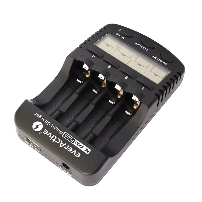 EverActive NC-1000 Plus Professionele Batterijlader voor AA/AAA Ni-MH & Ni-Cd Batterijen - 4 Onafhankelijke Laadkanalen met LCD-Display, Refresh-Functie, Netadapter & Autolader