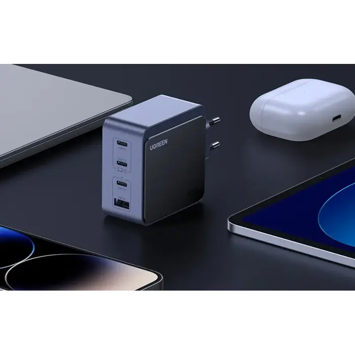 Ugreen 100W GaN Snellader met 4 Poorten - 1x USB-A en 3x USB-C, Power Delivery