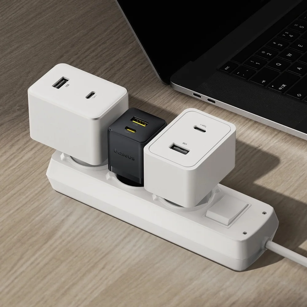 Baseus 20W snellader met USB-A en USB-C PD 3.0 poort, inclusief 1m USB-C kabel