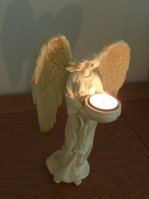 Engelenbeeldje Theelichthouder