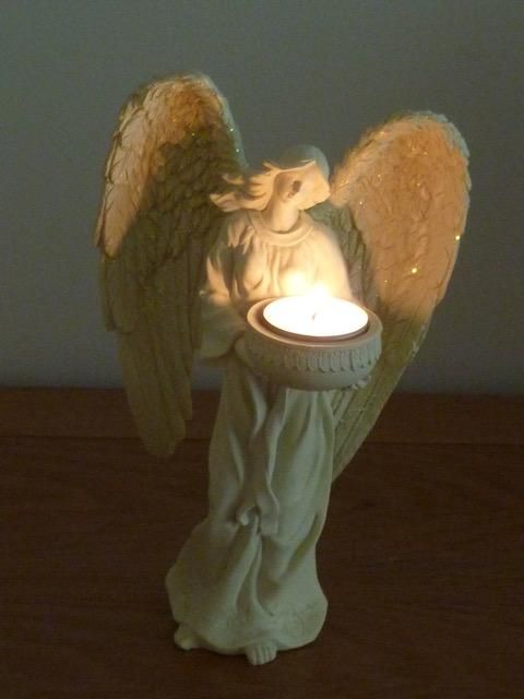 Engelenbeeldje Theelichthouder