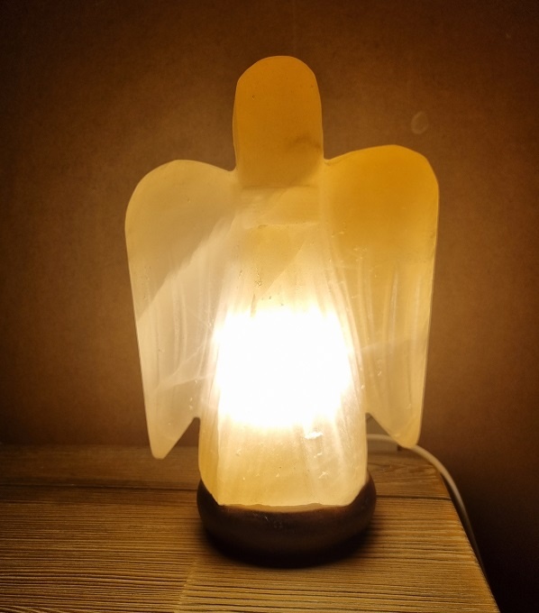 Engel zoutsteen lamp