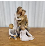 Willow Tree beeldje Caring Child (jongen)