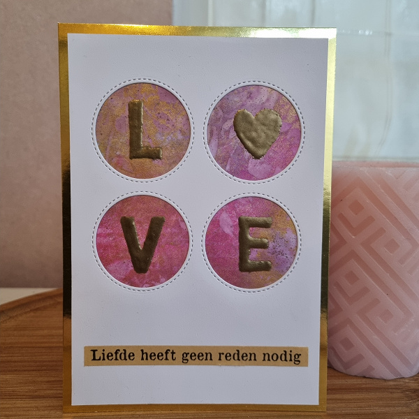 Wenskaart -  Love, liefde heeft geen reden nodig