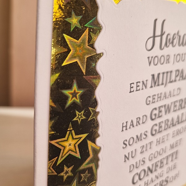 Wenskaart -  Hoera (bewegende sterretjes)