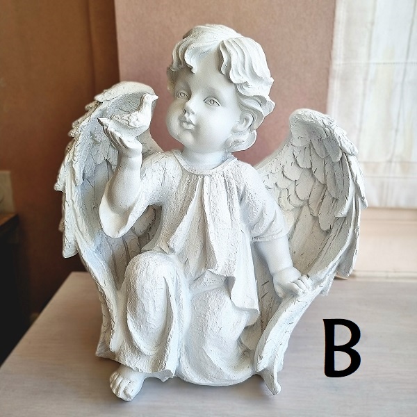 Beeld engel met vogel in de hand (prijs per stuk!)