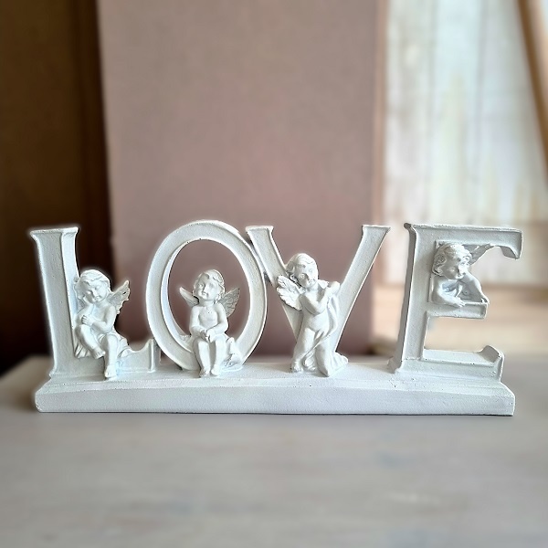 Beeld engeltjes LOVE