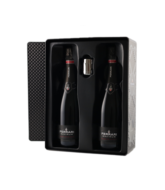 Ferrari Ferrari, Zwarte Metalen Gift box + 2 flessen Maximum Brut + Ferrari Stopper