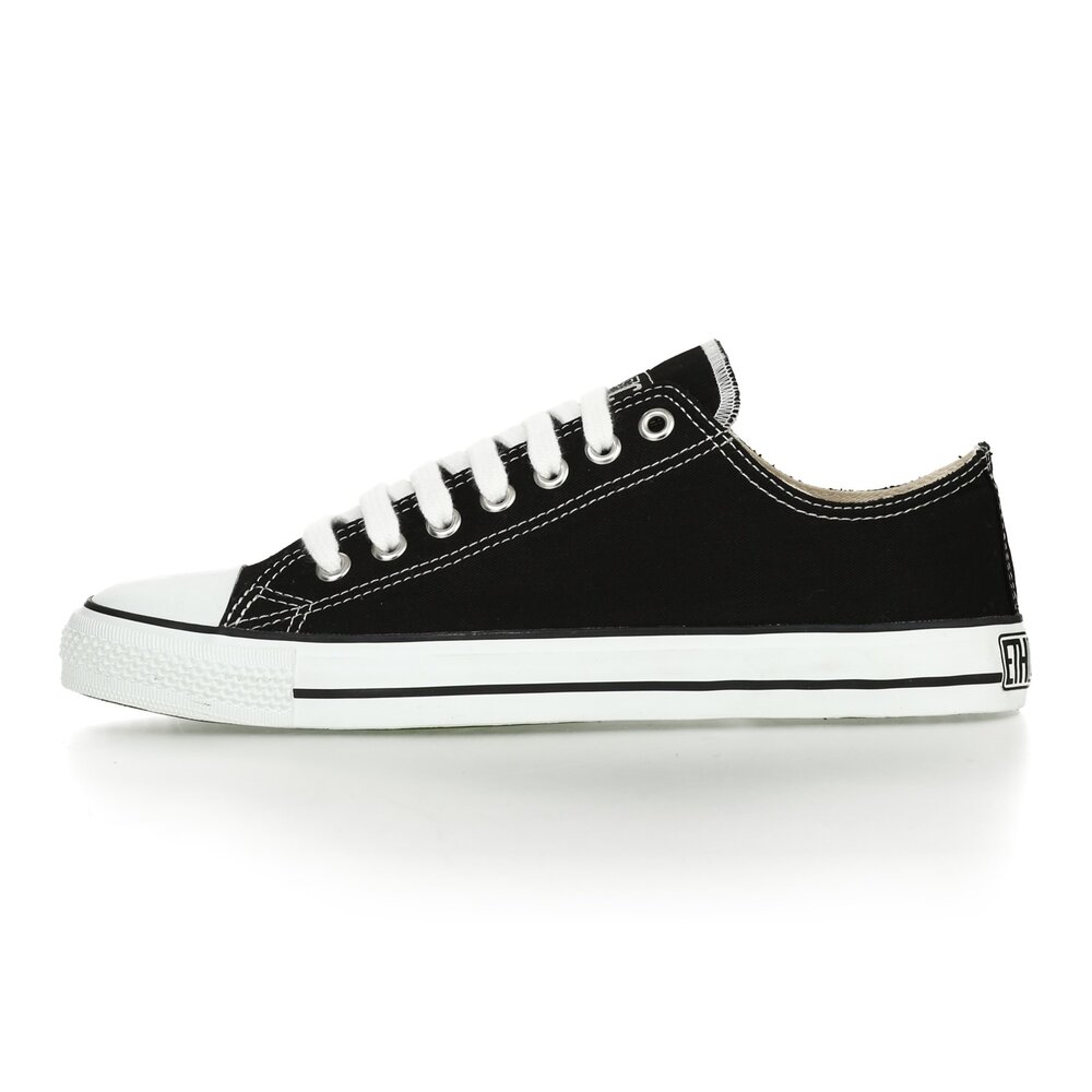 Fair Trainer White Cap Lo Cut Classic Jet Black | Just White