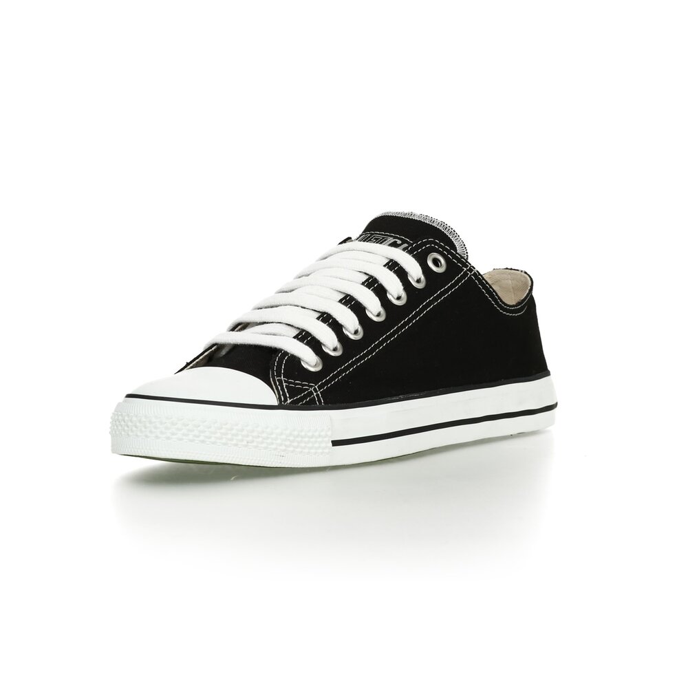 Fair Trainer White Cap Lo Cut Classic Jet Black | Just White