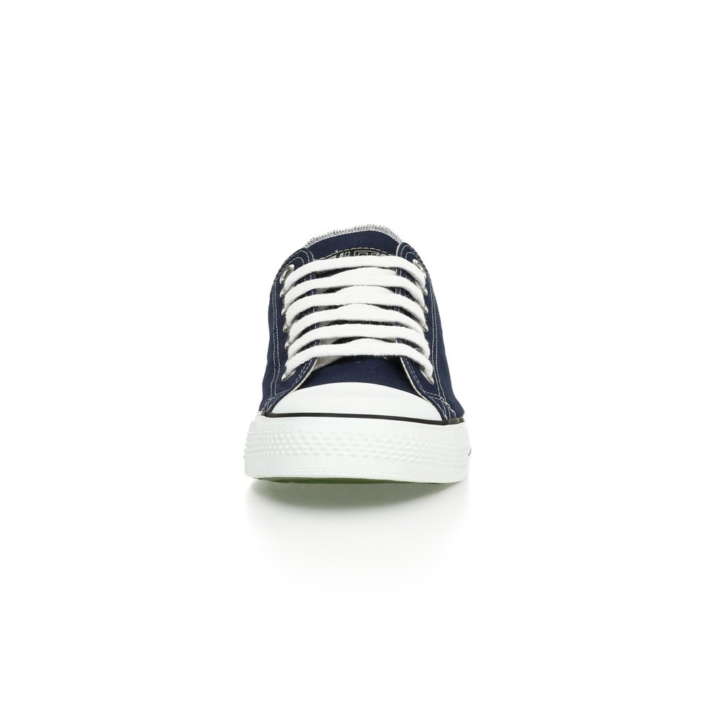 Fair Trainer White Cap Lo Cut Classic Ocean Blue | Just White
