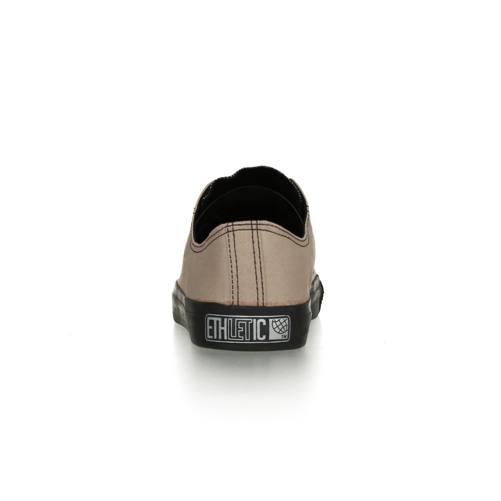 ETHLETIC Fair Trainer Black Cap Lo Cut Classic Moon Rock Grey | Jet Black