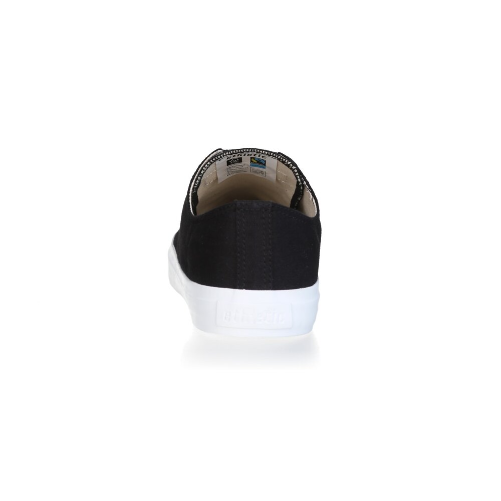 Fair Trainer White Cap Lo Cut Collection 18 Jet Black | Just White
