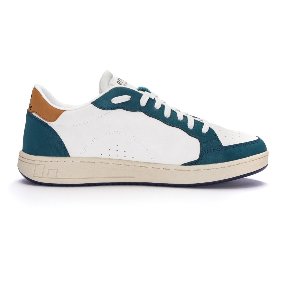 ETHLETIC Jesse Lo Cut Fir Tree Green | Bleached Sand