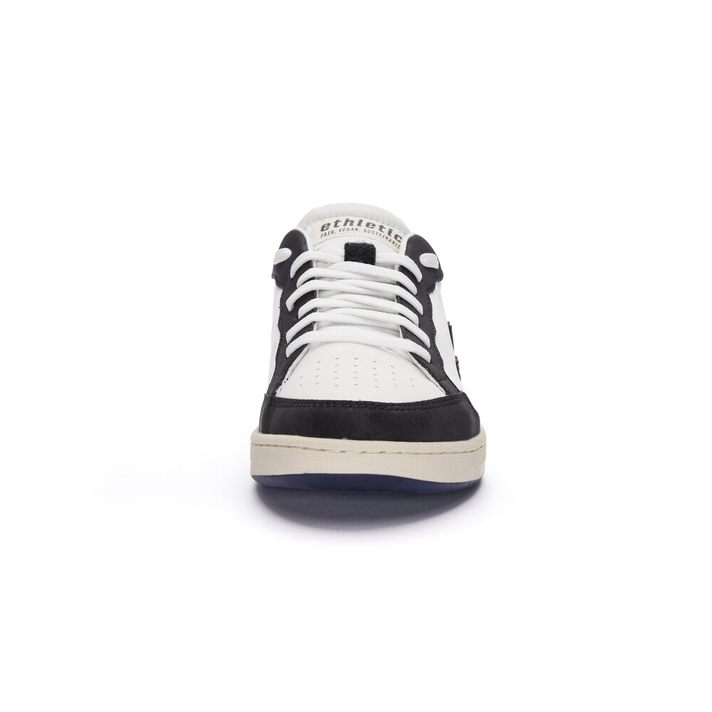 ETHLETIC Jesse Lo Cut Jet Black | Bleached Sand