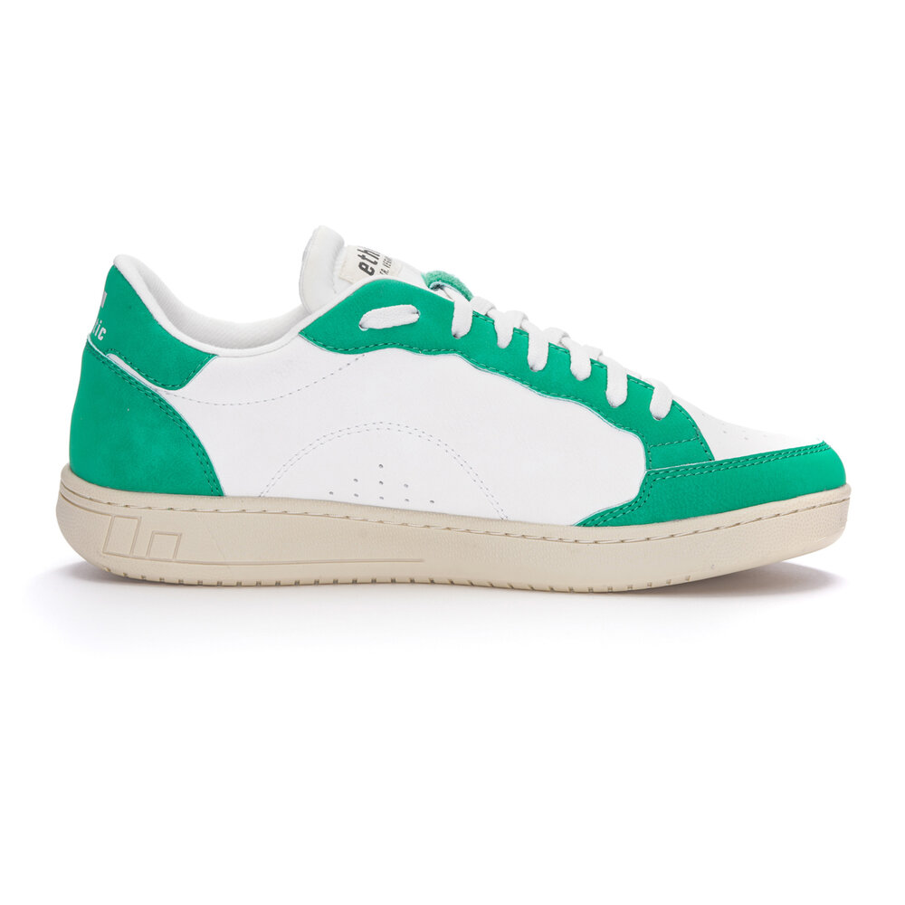 ETHLETIC Jesse Lo Cut Frog Green | Bleached Sand