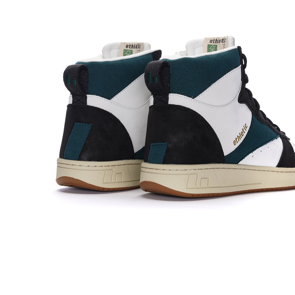 ETHLETIC Carl Hi Cut Chalk White | Fir Tree Green