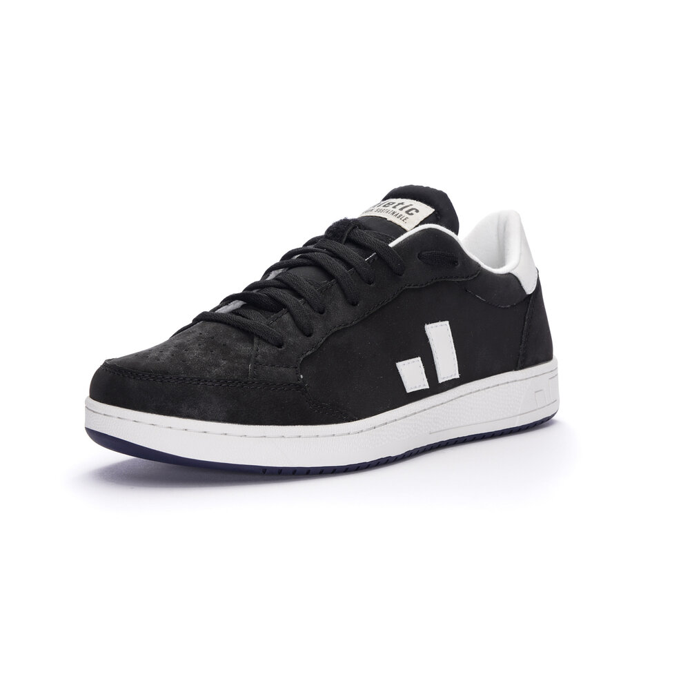 ETHLETIC Jesse Lo Cut Classic Jet Black | Chalk White