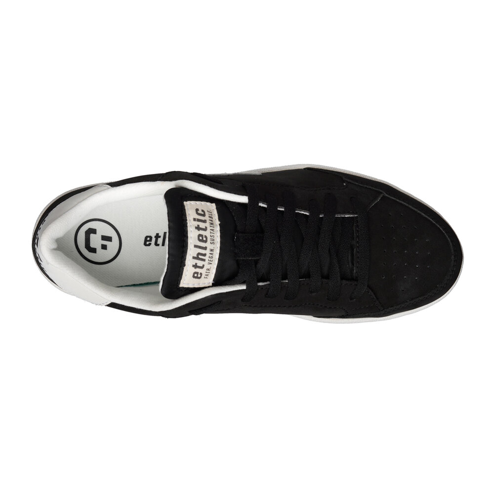 ETHLETIC Jesse Lo Cut Classic Jet Black | Chalk White
