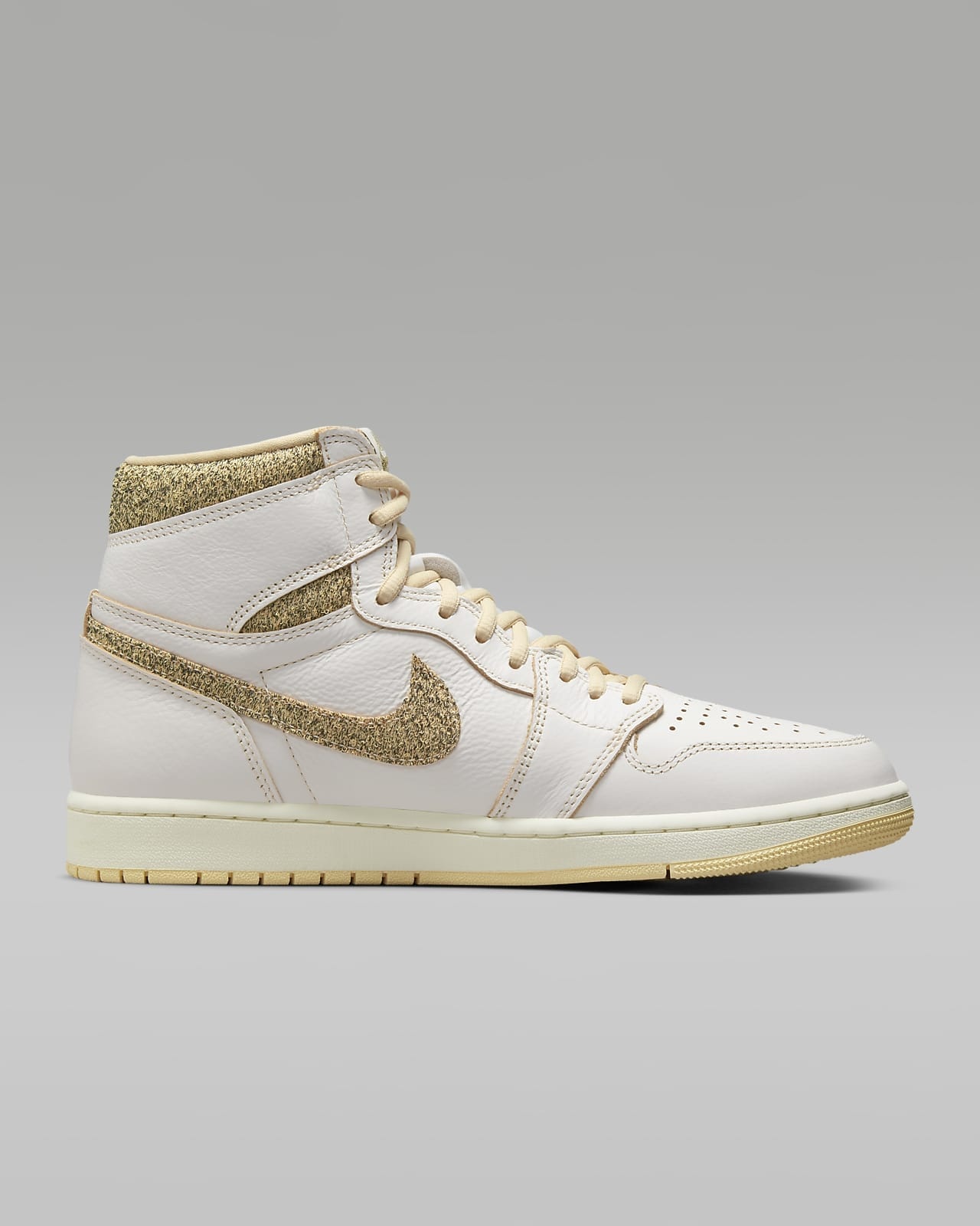 Air Jordan 1 Retro  OG Craft High Top Sneakers, wit