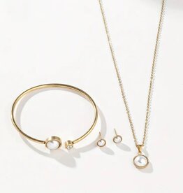SOHI Goldplated Sieradenset met hanger ketting en oorknopjes en armband, goud