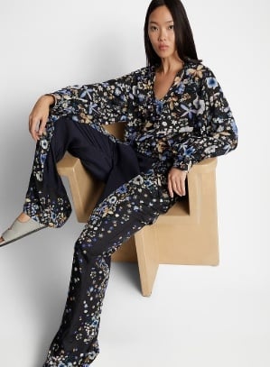 Munthe Dames Zijden Flora Wijde Broek, zwart