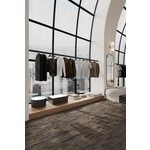 Boutique Marrone mat 5,6x23,1, afname per doos van 0,31 m²