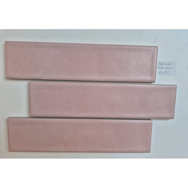 Prachtige wandtegel 6x25 cm, afname per doos van 0,75 m²