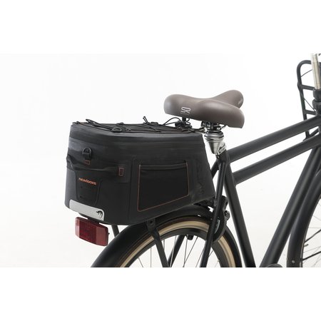 New Looxs Varo Trunkbag Racktime 15L Zwart - waterdicht