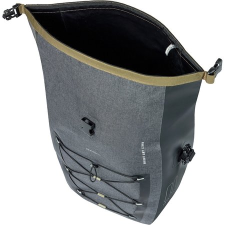Basil Enkele Fietstas Navigator Storm MIK Studs L 25-31L Zwart - Waterdicht