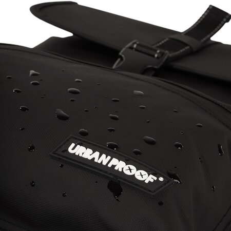 Urban Proof Enkele fietstas en rugtas Recycled Cargo Backpack 20L Zwart