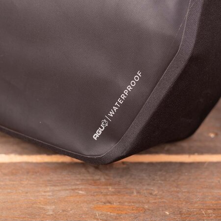 AGU Fietsrugzak Shelter Clean Large 21L Zwart - Waterdicht